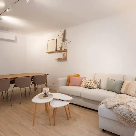 公寓 New Flat On A Top-level Location For 6