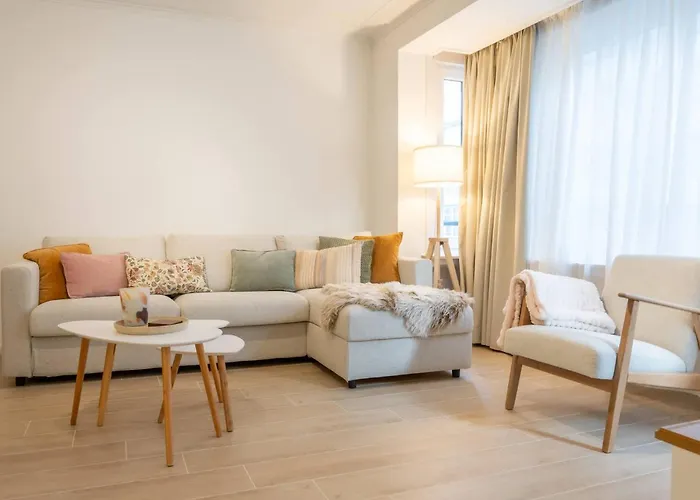 Apartment New Flat On A Top-level Location For 6 *