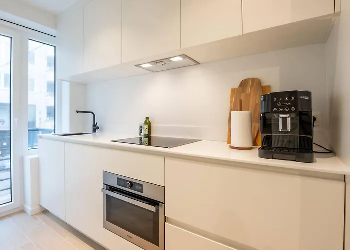 Apartment New Flat On A Top-level Location For 6 *