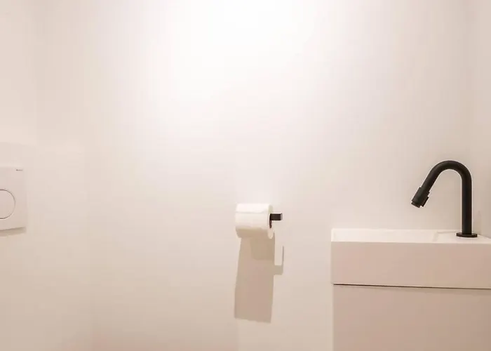 Apartment New Flat On A Top-level Location For 6 *